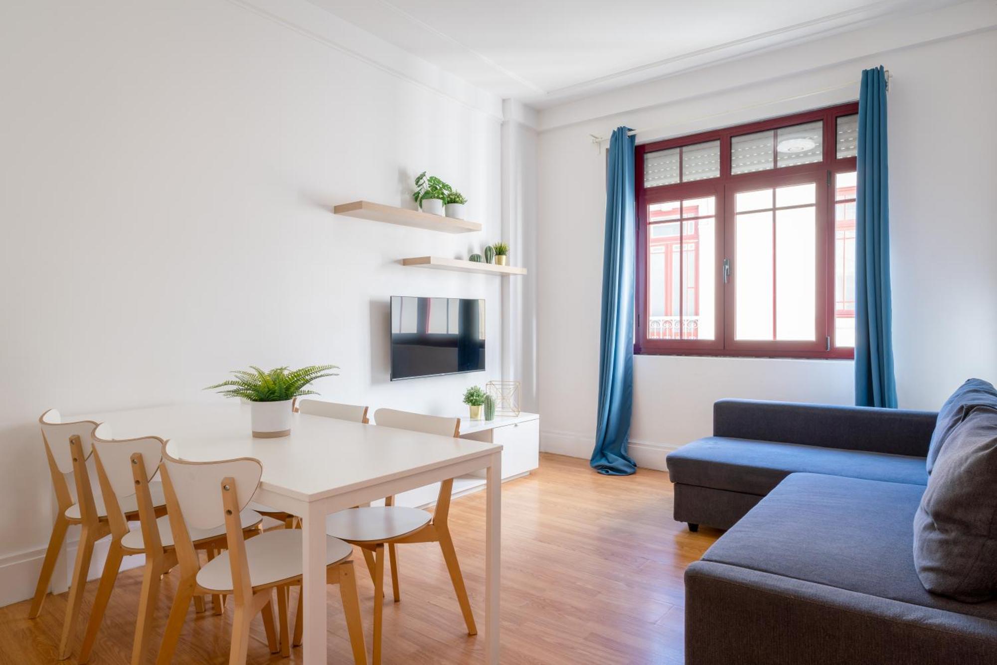 Appartement Host Wise - Spacious Comfortable - Balcony *