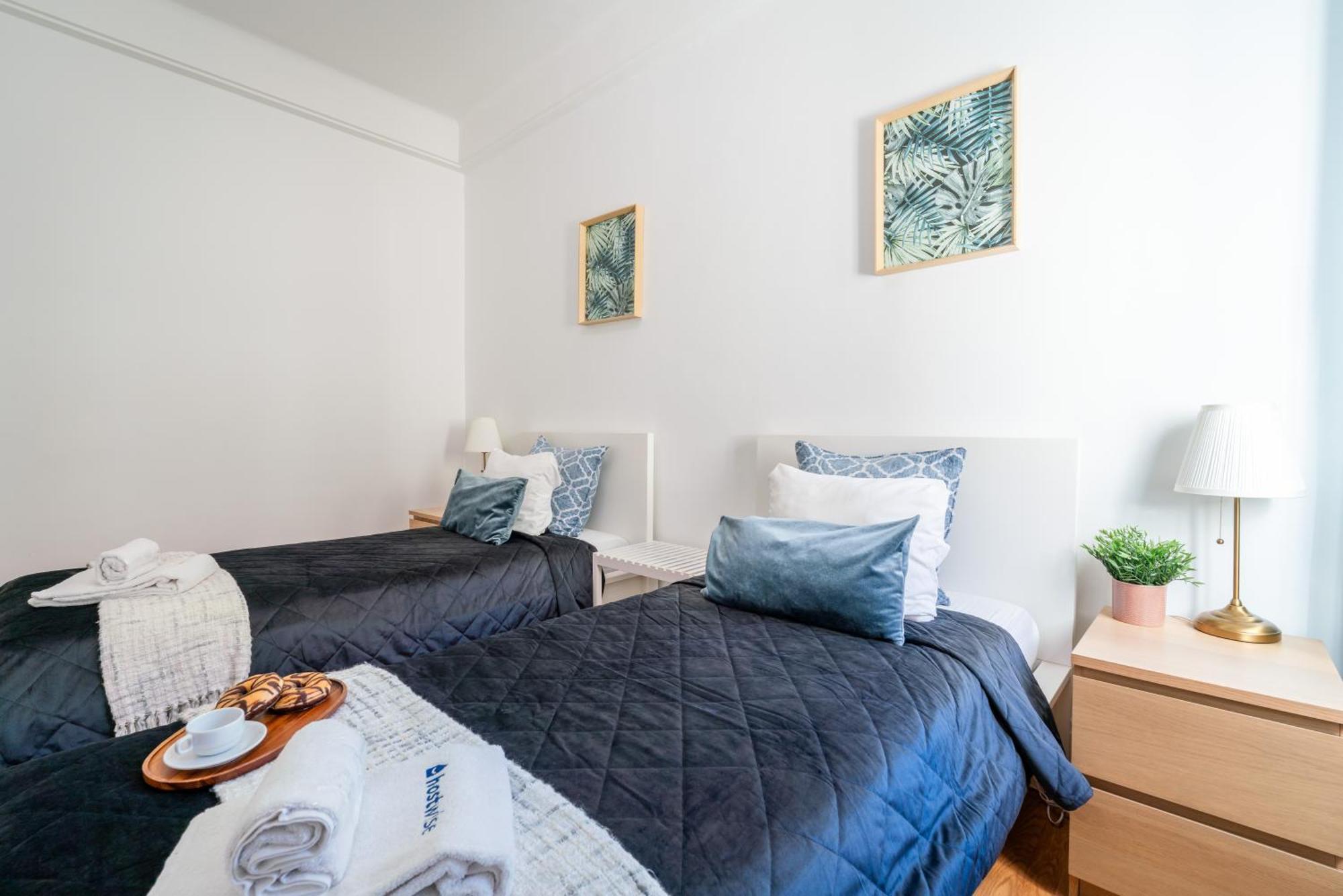 Host Wise - Spacious Comfortable - Balcony Appartement *