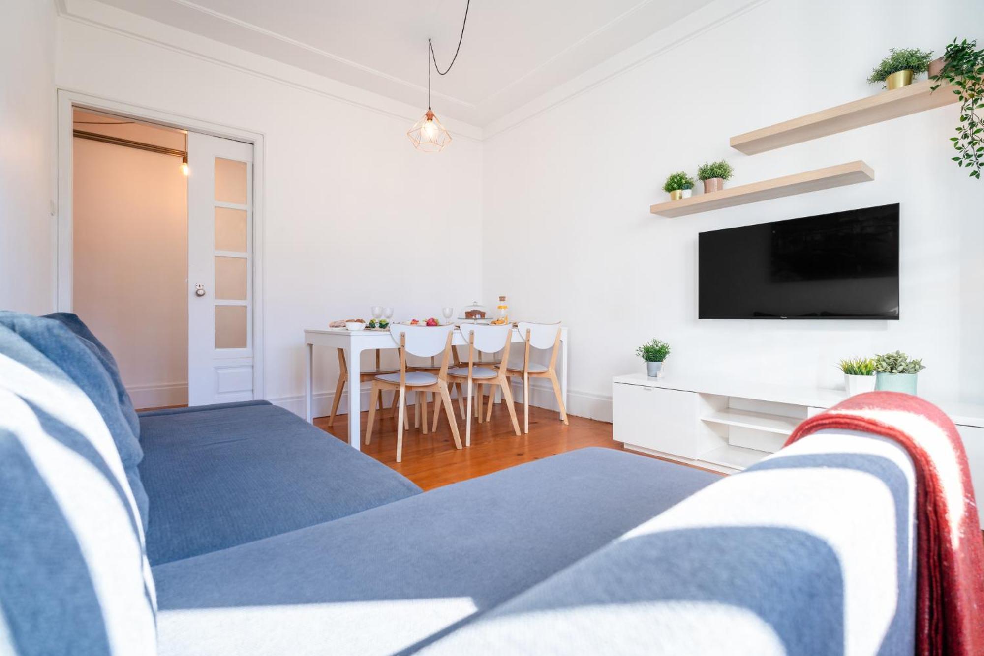 Host Wise - Spacious Comfortable - Balcony Appartement Oporto