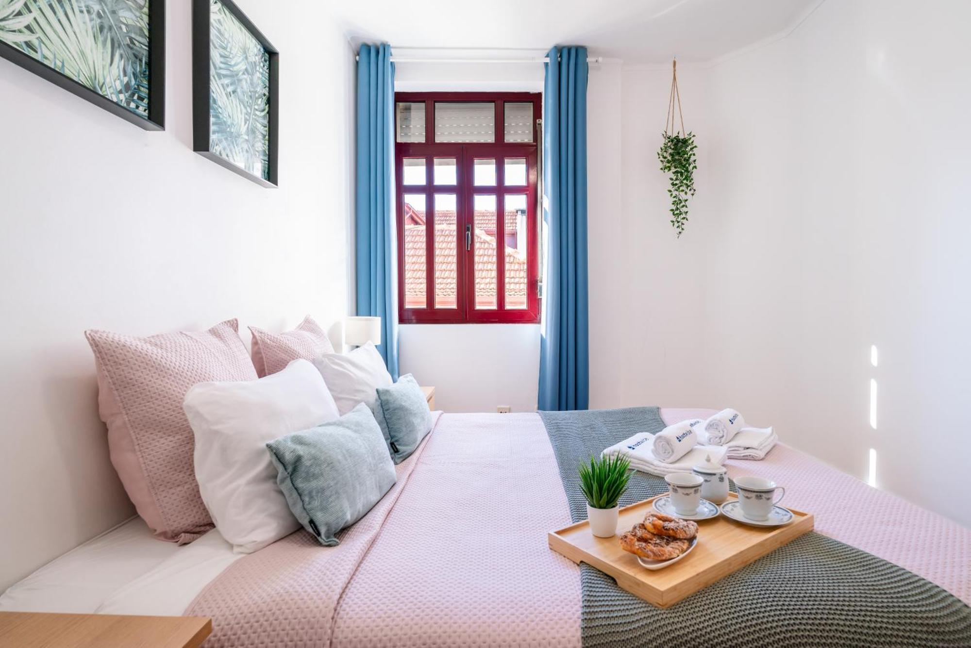 Host Wise - Spacious Comfortable - Balcony * Oporto